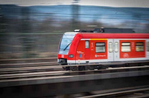 Der S-Bahn- und der Regionalverkehr ist bis Montag eingeschränkt. Foto: Lichtgut/Achim Zweygarth