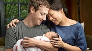 Facebook-Gründer Mark Zuckerberg mit Ehefrau Priscilla  und Töchterchen Max Foto:  