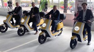 In Ludwigsburg wurde das Angebot bereits vor wenigen Monaten eingeführt. Elektrisch betriebene Motorroller kann man bald auch in Kornwestheim ausleihen. Foto: Sü/ag