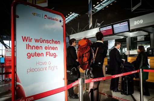 Die letzten Air-Berlin-Passagiere in Stuttgart. Foto: Lichtgut/Achim Zweygarth