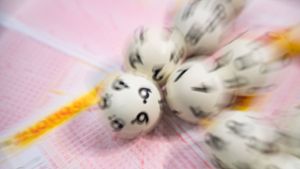 Der Lottospieler aus Baden-Württemberg kommt aus Lörrach. (Symbolbild) Foto: dpa/Tom Weller