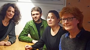 Das Merlin-Team aus Annette Loers, Arne Hübner und Kathrin Dick hat sich   neu organisiert, nachdem Barbara Bruns (rechts) in den Ruhestand geht. Foto: Kathrin Wesely