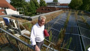 Leichtathlet und Oberbürgermeister von Bietigheim-Bissingen: Jürgen Kessing auf dem Dach der Schillerschule Foto: Simon Granville