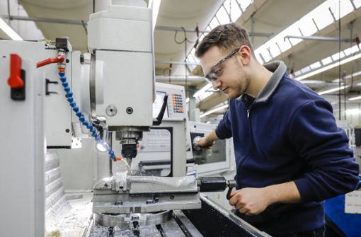Trotz modernster Technologien hat der Maschinenbau Mühe, junge Menschen anzusprechen. Foto: imago images/Rupert Oberhäuser