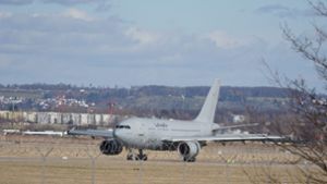 Das Flugzeug mit 15 Passagieren ist in Stuttgart gelandet. Foto: SDMG/SDMG / Kohls