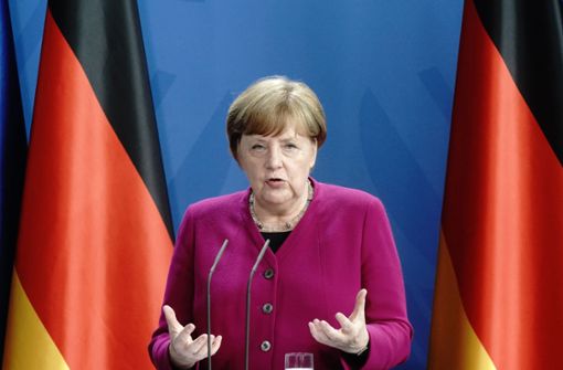 Bundeskanzlerin Angela Merkel (CDU)spricht während einer Pressekonferenz nach einer gemeinsamen Videokonferenz mit Frankreichs Präsident Macron. Ein Thema war die Corona-Pandemie und deren Folgen. Foto: dpa/Kay Nietfeld