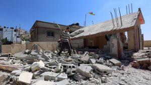 Einerseits zerstören israelische Streitkräfte palästinensische Häuser, andererseits genehmigt die Regierung immer weiter israelische Siedlerwohnungen. Foto: dpa