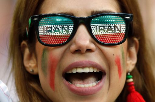 Während der WM in Russland durften Iranerinnen ihre Mannschaft bejubeln. Foto: dpa/Frank Augstein