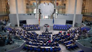 Der Bundestag entscheidet am Ende übers Geld. Foto: dpa