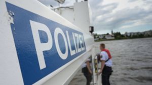 Die Wasserschutzpolizei Stuttgart hat die Ermittlungen aufgenommen. (Symbolbild) Foto: dpa/Heiko Rebsch