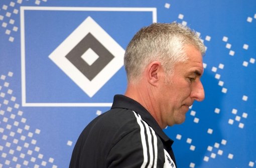 Der ehemalige Trainer des HSV, Mirko Slomka, klagt gegen seinen Ex-Arbeitgeber. Foto: dpa
