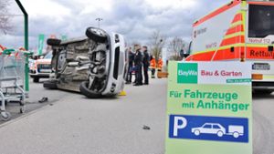 Auf einem Baumarktparkplatz in Backnang ist eine Fußgängerin lebensgefährlich verletzt worden.  Foto: 7aktuell.de