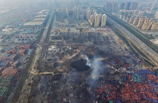 Die Explosion in einer Lagerhalle macht einen Teil von Tianjin zur Trümmerwüste. Foto: EPA