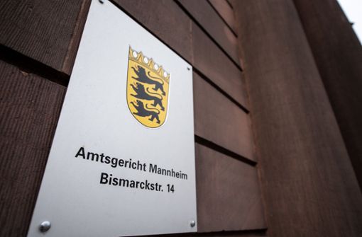 Vor dem Amtsgericht in Mannheim ist der 27-Jährige zu zwei Jahren Haft verurteilt worden. Foto: dpa/Fabian Sommer