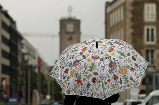Heute sollte man besser einen Regenschirm parat haben. Foto: LICHTGUT/Leif Piechowski