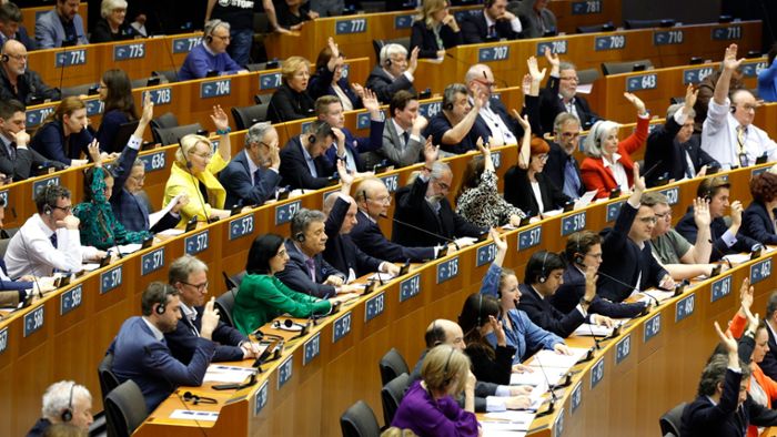 Dauerstreit Asyl: EU-Parlament stimmt für schärfere Regeln