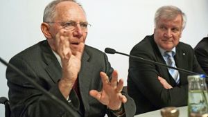 Finanzminister Wolfgang Schäuble (CDU) setzt in der Rentenpolitik andere Akzente als CSU-Chef Horst Seehofer: Schäuble will den Bürgern etwas zumuten. Foto: dpa