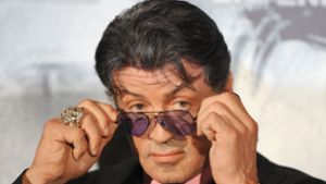 Schwere Vorwürfe gegen den beliebten Schauspieler: Sylvester Stallone (71) soll zwei Frauen in den 80er und 90er Jahren sexuell belästigt haben. Foto: dpa