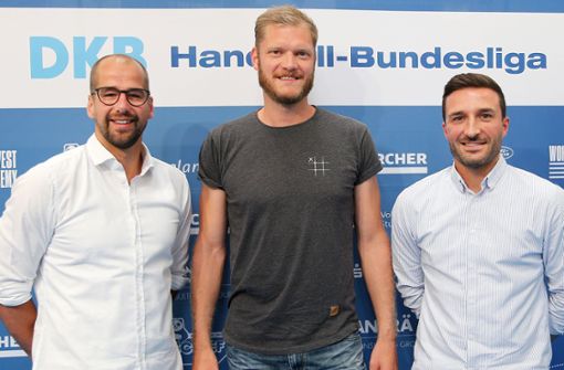 TVB-Trio: Trainer und Geschäftsführer  Jürgen Schweikardt, Torwart Johannes Bitter, der neue Geschäftsführer Sven Franzen (v.li.). Foto: Baumann