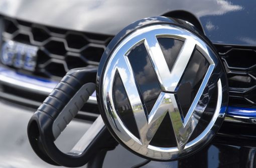 VW will 2500 IT-Experten einstellen. Foto: AP/Jens Meyer