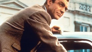 „Goldfinger“ („Goldfinger“, 1964): Der Film gilt vielen als einer der besten Bonds aller Zeiten. Ähnliches trifft auf den gleichnamigen Titelsong zu. Zudem war „Goldfinger“ das erste Bond-Lied, das die Charts stürmte. Und Shirley Bassey ist die Einzige, die mehrere Bond-Abenteuer besang: Zum Klassiker „Goldfinger“, der für alle folgenden Maßstäbe setzte, kamen „Diamonds Are Forever“ („Diamantenfieber“, 1971) und „Moonraker“ („Moonraker – Streng geheim“, 1979). Hier gehts zur Hörprobe. Foto: 20th Century Fox Home Entertainment Germany GmbH