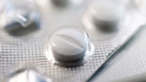 Paracetamol, Aspirin, Ibuprofen, Cannabis – welches Schmerzmittel wirkt wie? Und was sind  Nebenwirkungen oder  Risiken? Foto: dpa/Andrea Warnecke