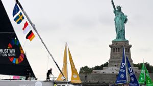 Zwei Wochen lang war Greta Thunberg auf dem Segelschiff unterwegs. Jetzt ist sie in New York angekommen. Foto: AFP