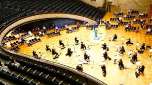 So sah der Beethovensaal am Samstagabend aus, als Cornelius Meister und das Staatsorchester Beethovens erste Sinfonie präsentierten. Foto: Staatsoper Stuttgart