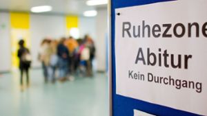 In Deutschland gibt es immer mehr Abiturienten mit einer Eins vor dem Komma. Foto: dpa/Julian Stratenschulte