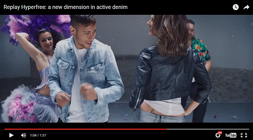 Sexy: Neymar und Alessandra Ambrosio führen die neuen Replay-Jeans beim Tanzen vor. Foto: Screenshot Replay