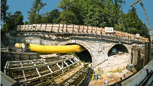 Im Rosensteintunnel erfolgt an diesem Freitag der Tunneldurchstich. Doch das Projekt bleibt umstritten. Foto: Lichtgut/Achim Zweygarth