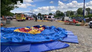Bei dem Hüpfburg-Unfall wurden neun Menschen verletzt. Foto: dpa/Christopher Kissmann