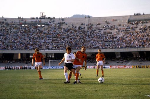 Lothar Matthäus bei seinem Debüt im DFB-Dress gegen die Niederlande im Jahr 1980. Foto: imago/Sportfoto Rudel/imago sportfotodienst