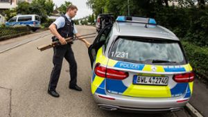 Im Haus fanden die Polizisten zwei Luftdruckwaffen. Foto: KS-Images.de