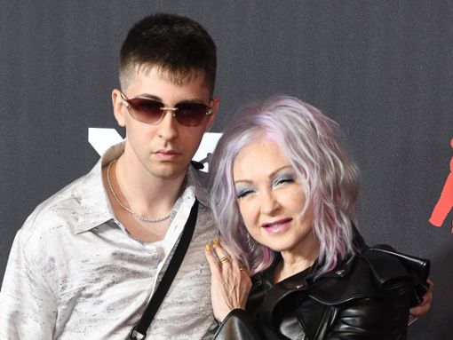 Cyndi Lauper mit ihrem Sohn Declyn bei den MTV Video Music Awards. Foto: imago images/ZUMA Wire