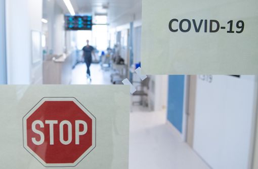 Das Ludwigsburger Krankenhaus reduziert sein Programm, planbare Eingriffe werden verschoben. Die Notfallversorgung sei aber gewährleistet, versprechen die Verantwortlichen (Symbolbild). Foto: dpa/Sebastian Kahnert
