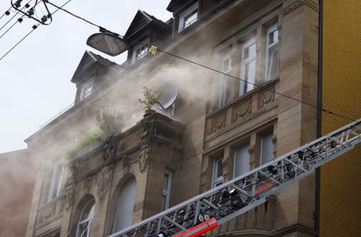 In einer Wohnung in Stuttgart-West ist am Mittwochnachmittag ein Brand ausgebrochen. Foto: Andreas Rosar/Fotoagentur-Stuttgart