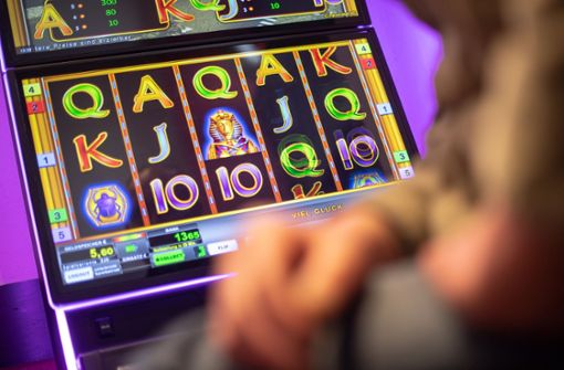 Glücksforscher und Politiker wollen mehr Regeln für das bundesweite Glücksspiel. Foto: dpa