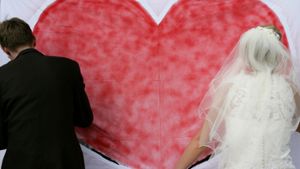 Nach einem Hochzeitsfest in einem Vereinsheim in Oberriexingen gab es für ein Brautpaar eine böse Überraschung. Foto: dpa-tmn
