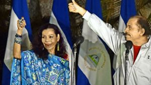 Daniel Ortega mit seiner Frau Rosario Murillo , die sich immer stärker in den Vordergrund schiebt. Foto: AFP