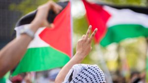 Nach München und Mannheim hat nun auch Freiburg eine Demo für Palästina verboten. (Symbolbild) Foto: dpa/Christoph Soeder