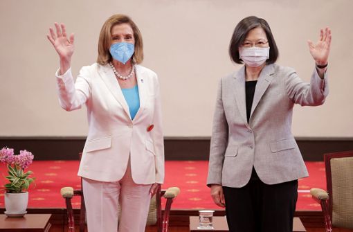 Das Wohl Taiwans auf dem Herzen und die US-Kongresswahlen im Blick: Nancy Pelosi (li.) und Taiwans Präsidentin Tsai Ing-wen. Foto: AFP/HANDOUT
