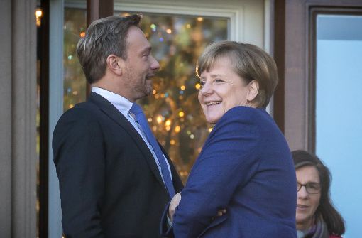 Da war noch gute Stimmung: Lindner und Merkel während der laufenden Sondierung Foto: dpa