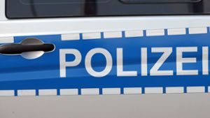 Die Polizei rückte in Göttingen mit 25 Mann aus, um der Auseinadersetzung ein Ende zu bereiten. (Symbolfoto) Foto: dpa