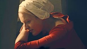 Die beste  Dramendarstellerin: Elisabeth Moss in  „The Handmaid’s Tale“. Foto: Hulu