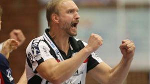 Hartmut Mayerhoffer: Der Handball-Trainer gibt seine Energie wohl bald an die Handballer von Frisch Auf Göppingen weiter. Foto: Baumann