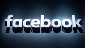 Facebook geht gegen eine Firma gerichtlich vor. Foto: dpa/Christophe Gateau