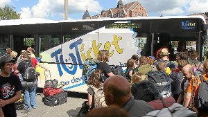 Kostenlos kommen Besucher des Southside-Festivals vom Tuttlinger Bahnhof aufs Veranstaltungsgelände. Foto: TUTickett