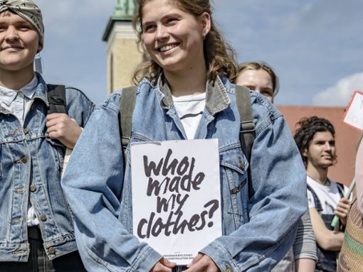 Die Kampagne Who Made My Clothes? setzt sich für mehr Fairness in der Bekleidungsindustrie ein. Foto: imago images/snapshot