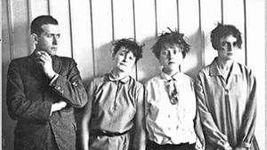 Marcel Breuer gemeinsam mit Martha Erps, Katt Both und Ruth Hollos (1926) Foto: Stiftung Bauhaus Dessau/Consemüller, Stephan